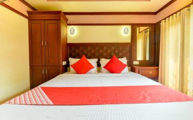 Oyo 23230 Alleppey Eco Cruise 4 Bhk Sharing Houseboat