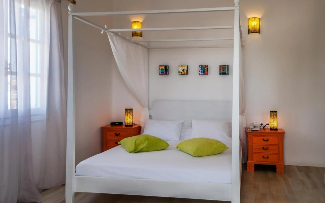 Eiriana Luxury Suites