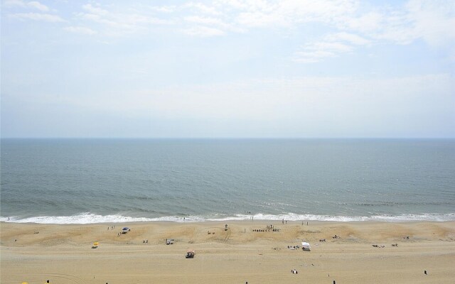 Henlopen Unit 811 by Long & Foster