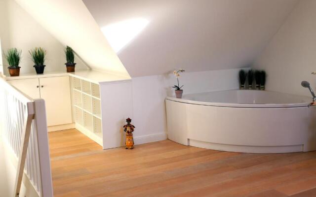 Viktoriastraße 6, Whg.16, V.-Residenz