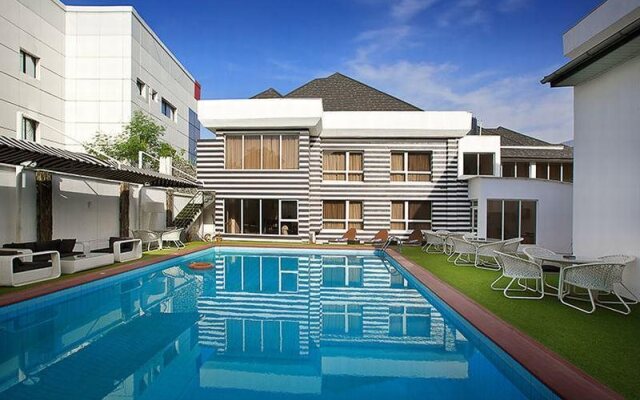 Summerset Continental Hotel Maitama