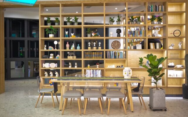 Pathfinder Drea Hostel - Concept Store, Kuan & Zhai Alleys