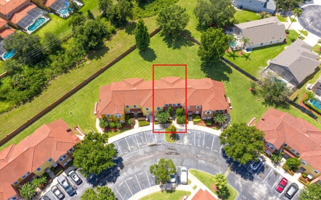 952lb 3 Bedroom Townhouse