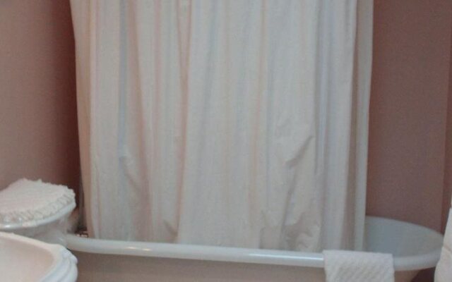 Aarons Dove House Bed & Breakfast Harbourside