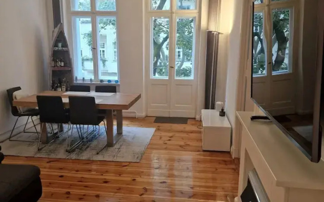 Family Apartment Charlottenburg