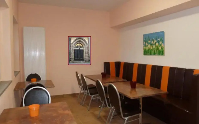 Hostel Wittenberg - Hotel Garni
