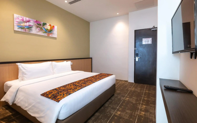 Hotel 7 Suria