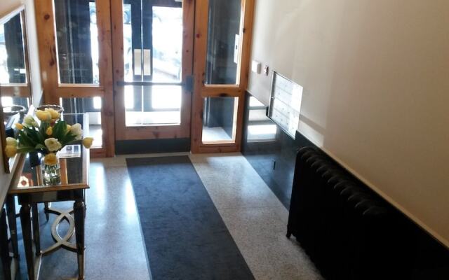 Western Hotel & Executive Suites