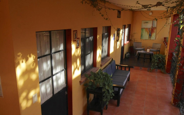 Casa Mia Suites