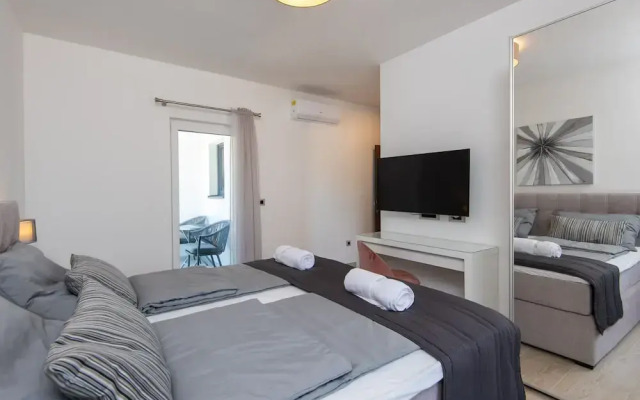 Holiday Villa Olive Tree