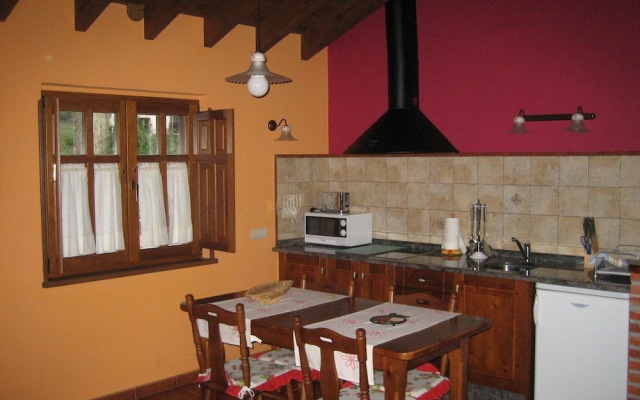 Apartamentos Rurales La Portiella