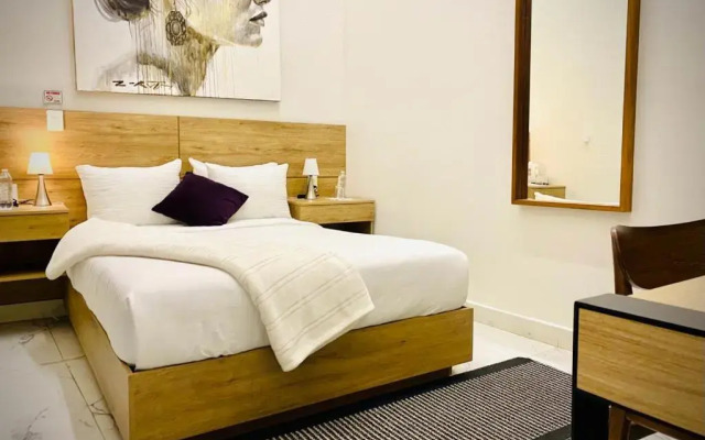 Hotel Via Real