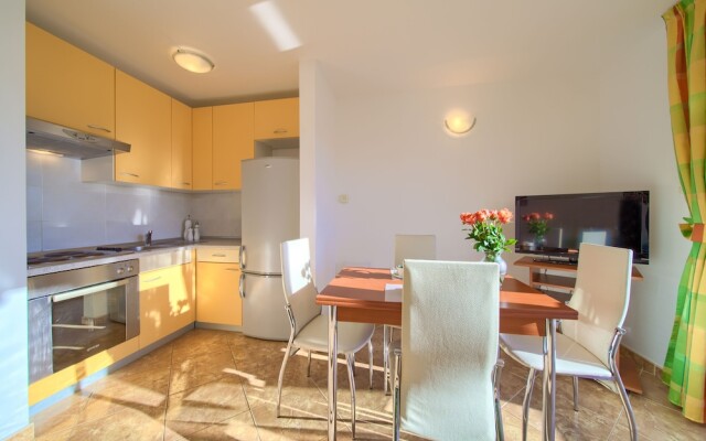 Apartments Fanuko