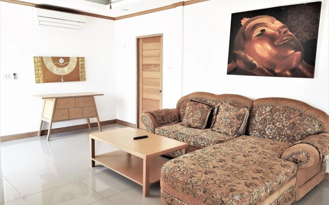 Sea View Corner Condo Jomtien