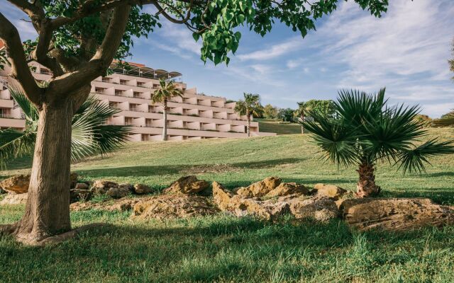 Mangia's Torre del Barone Resort and SPA