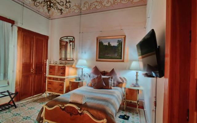 Azcami Boutique Hotel