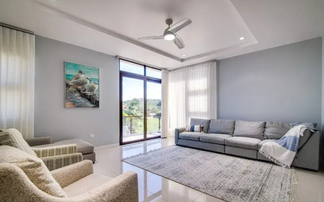 Luxury Oceanfront Villa Fully Staffed Pool Jacuzzi Movie Theatre