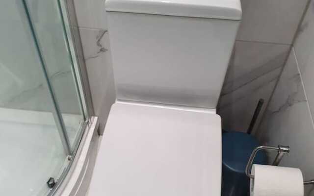 Lux Kings RD City Centre Studio Apartment Reading