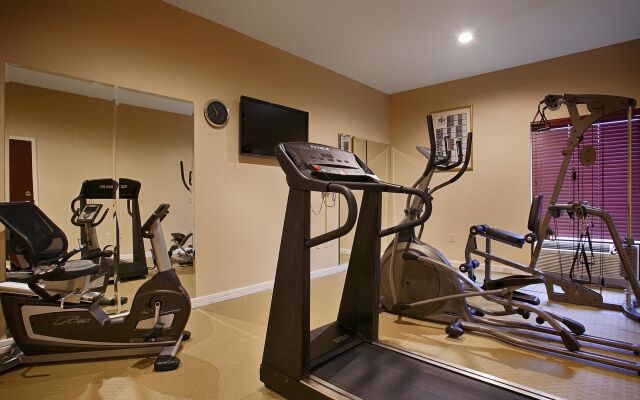 Best Western Plus Springfield Airport Inn