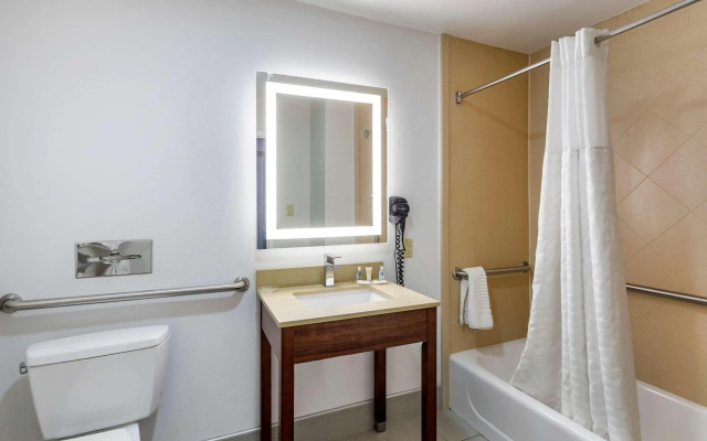 Comfort Suites Olive Branch - Memphis South