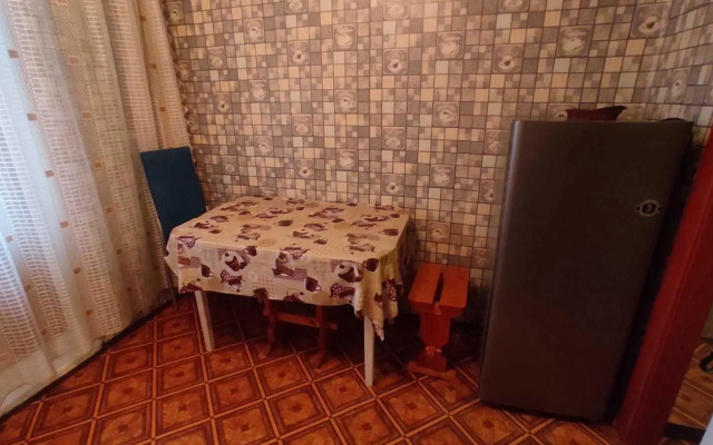 Апартаменты на Суворова, 98