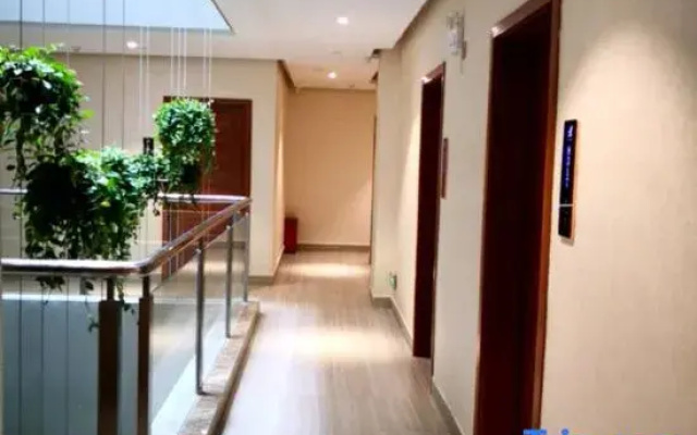 U Tour Hotel