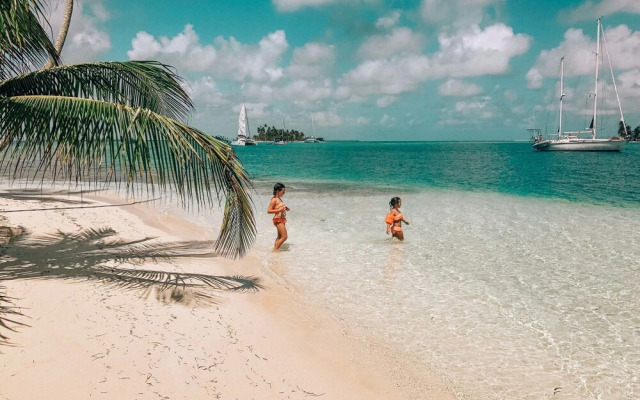 San Blas Private Sailboat - Island Hopping