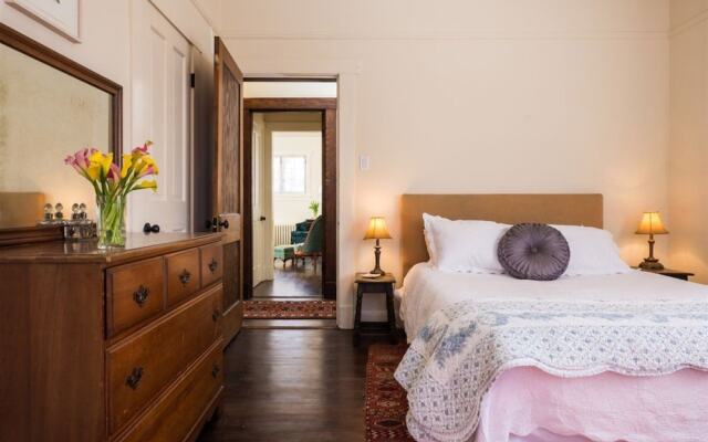 5bd Historic Pink House
