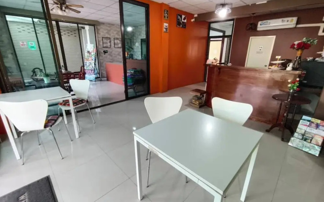 TC House And Cafe
