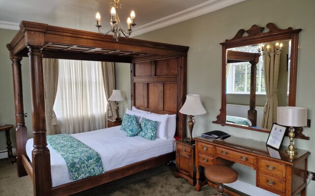 The Radnorshire Arms Hotel