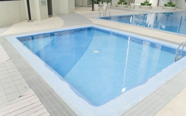 Decorated Duplex Apartment @ BGC