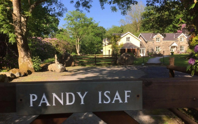 Pandy Isaf Country House B&B