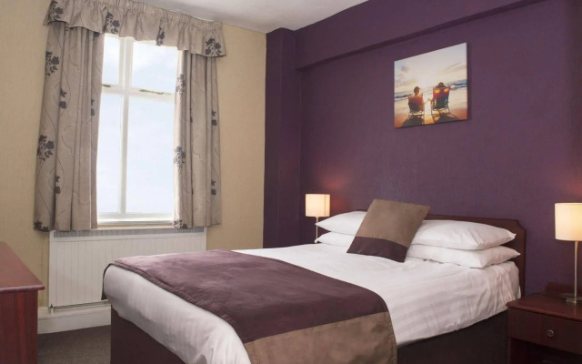 The Invercauld Arms Hotel