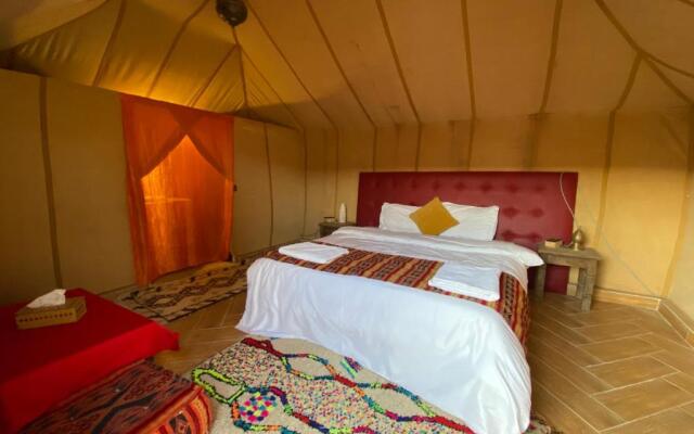 Merzouga desert glamping