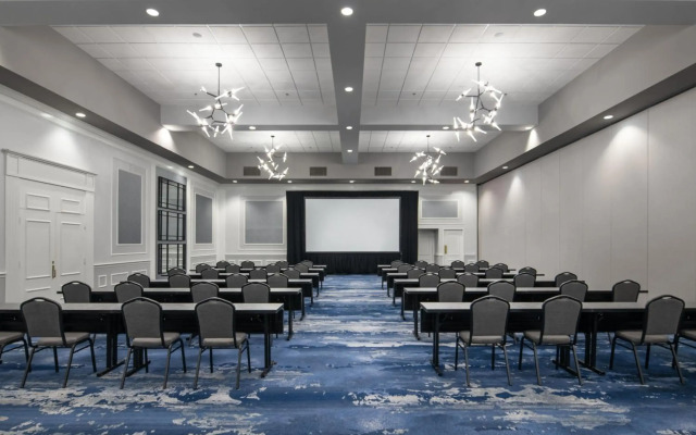Sheraton Framingham Hotel & Conference Center