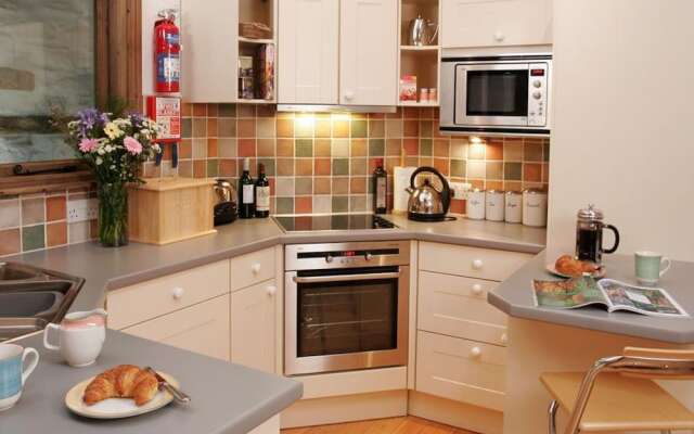 Restored Holiday Home in Grasmere with Courtyard