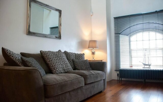 Charming 1-bed Apartment in Royal William Yard