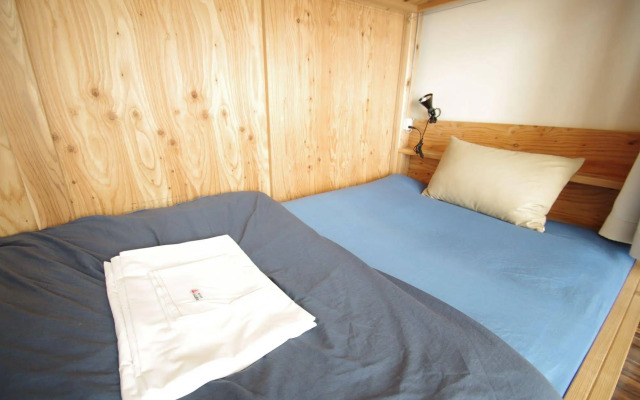 Ark Hostel & Cafe Dining