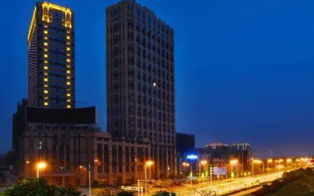 Boyue Yilin Hotel (South High-speed Railway Station)