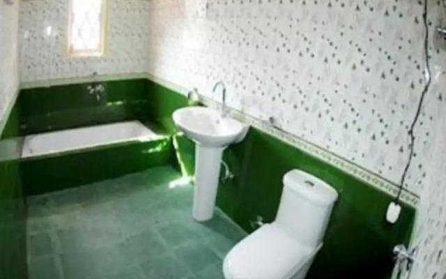 Hotel Cliff View Residency