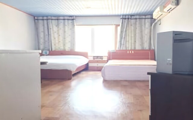 Shinyang Beach Pension