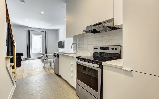 Destination Stays Little Burgundy DT MTL