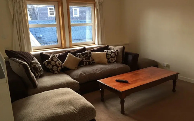3 Varis Apartments