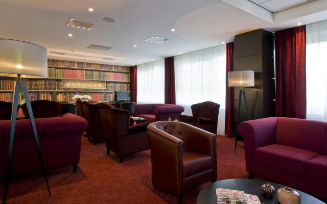 Holiday Inn Express Amsterdam - Sloterdijk Station by IHG