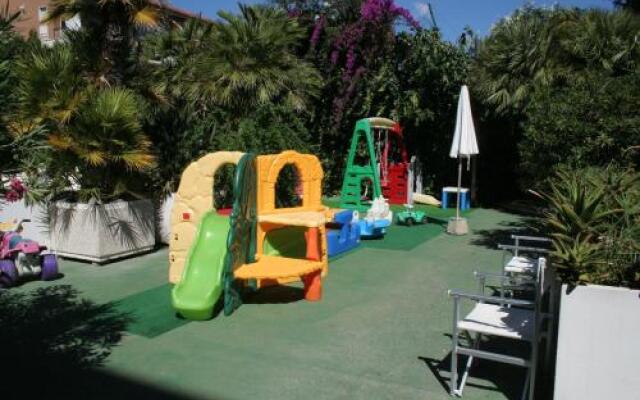 Hotel Caravelle