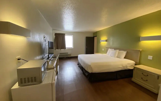 Travelodge Cleveland Willoughby