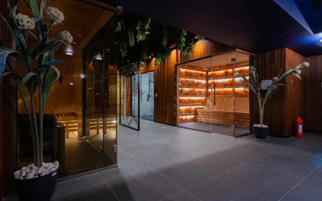 Bliss Palace Hotel & Spa