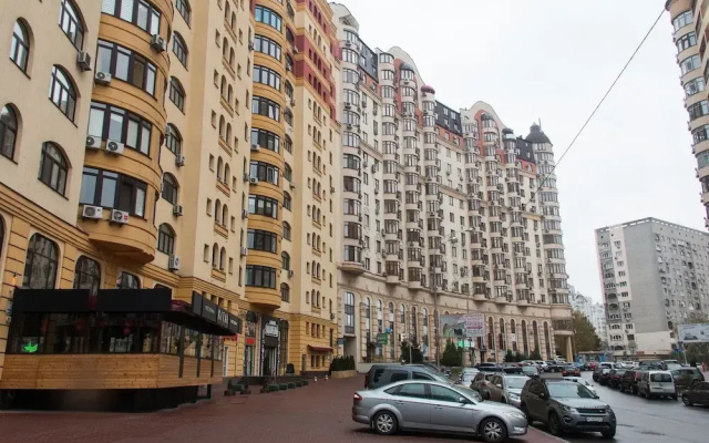 Апартаменты в Киеве, ул. Златоустовская, 50-1