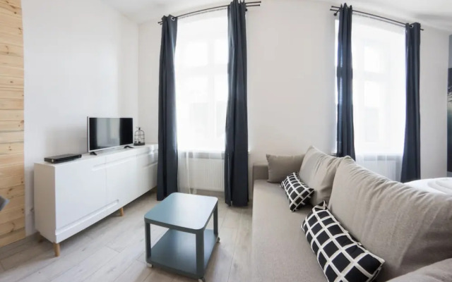 Rister Apartments