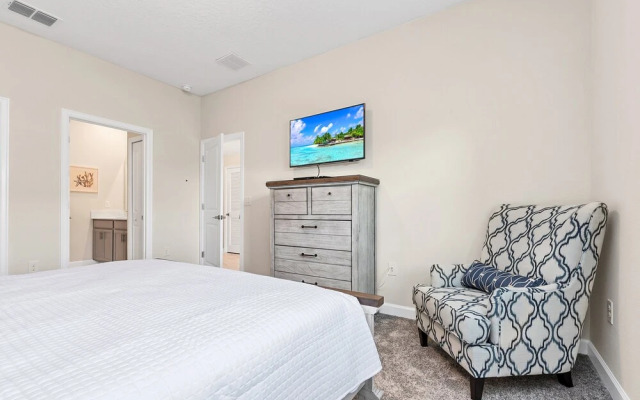 Bookmark Villa Storey Lake 7